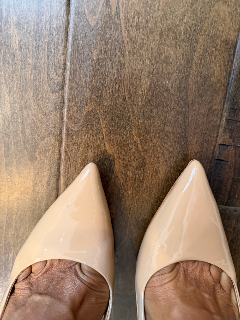 Schutz Women's Nude Patent Slingback Pointed-Toe Pumps size 7. - Picture 4 of 6